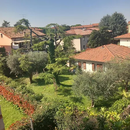 Linuccia Apartment Sirmione